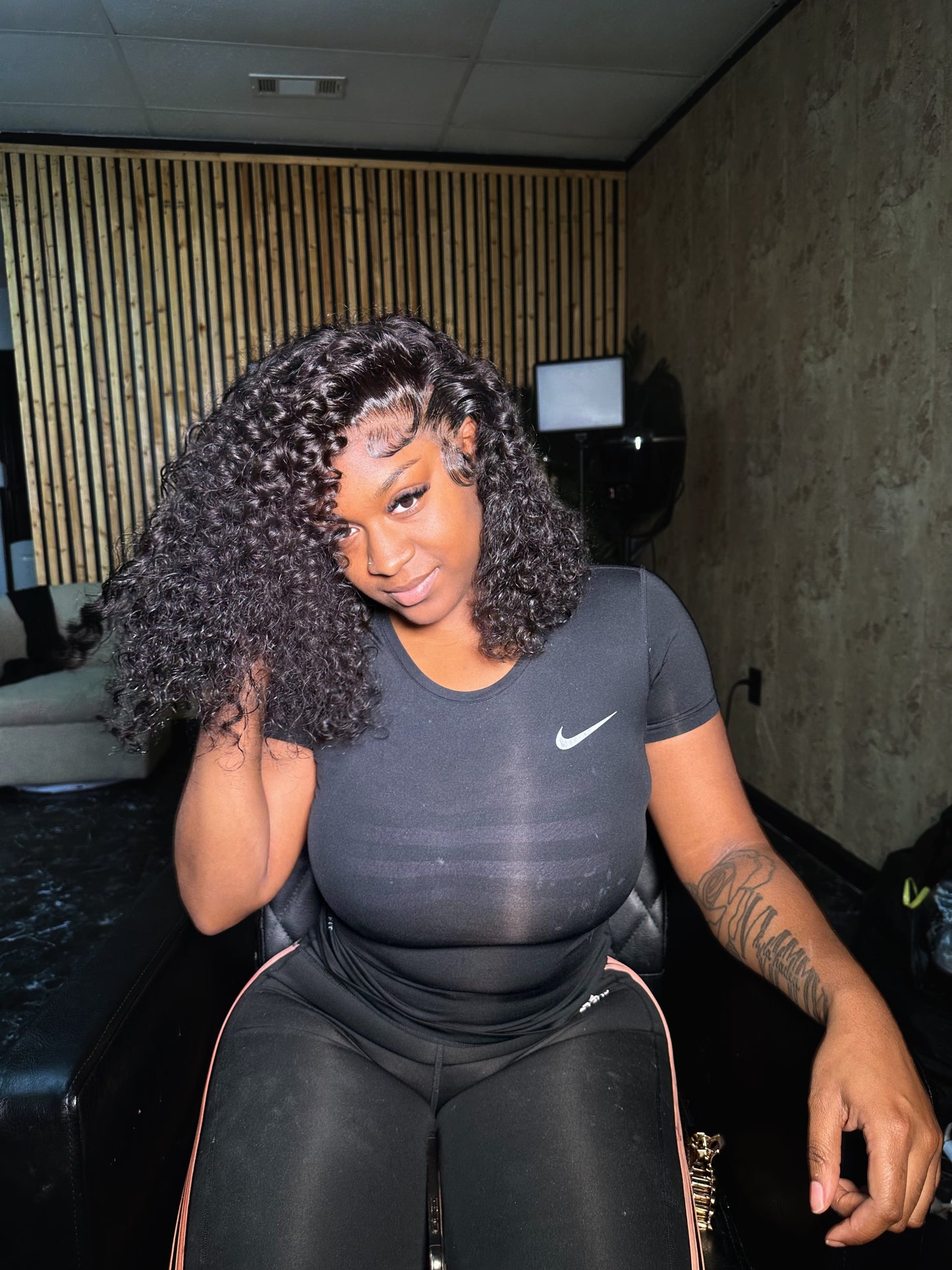 (SALE) Curly Closure Bob Wig